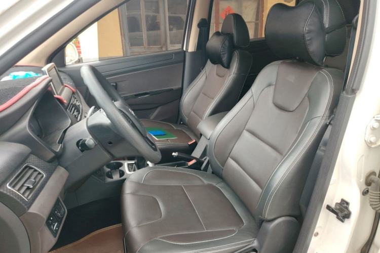 Used Dongfeng Fengon 330 2019 1.5L 330S Manual Comfort Version China VI Standard Left Front Seat