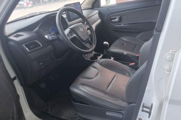 Used Dongfeng Fengon 330 2019 1.5L 330S Manual Comfort Version China VI Standard Left Front Seat
