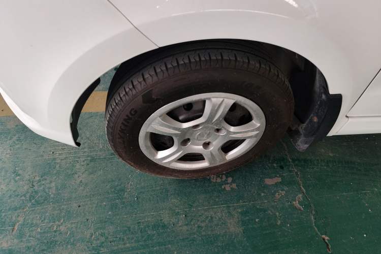 Used Dongfeng Fengon 330 2019 1.5L Manual Utility Grade I China VI Left Front Wheel Hub
