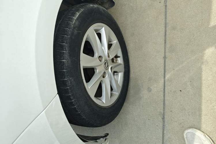 Used Dongfeng Fengon 330 2019 1.5L Manual Practical II China VI Left Front Wheel Hub