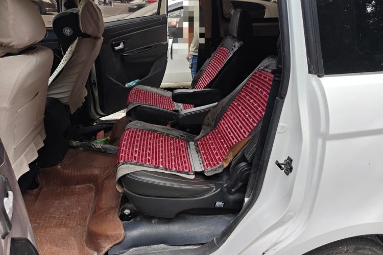 Used Dongfeng Fengon 330 2019 1.5L 330S Manual Comfort Version China VI Standard Left Rear Seat