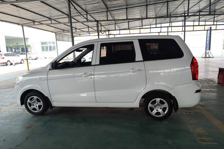 Used Dongfeng Fengon 330 2019 1.5L Manual Utility Grade I China VI Left Side