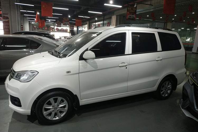 Used Dongfeng Fengon 330 2019 1.5L Manual Practical II China VI Left Side