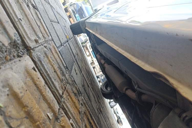 Used Dongfeng Fengon 330 2019 1.5L Manual Utility Grade I China VI Left Side Sill