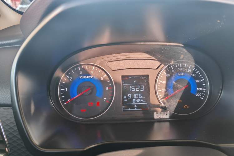 Used Dongfeng Fengon 330 2019 1.5L 330S Manual Comfort Version China VI Standard Odometer Close Up