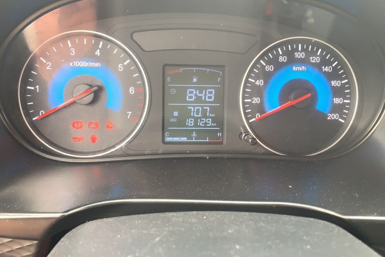 Used Dongfeng Fengon 330 2019 1.5L 330S Manual Comfort Version China VI Standard Odometer Close Up
