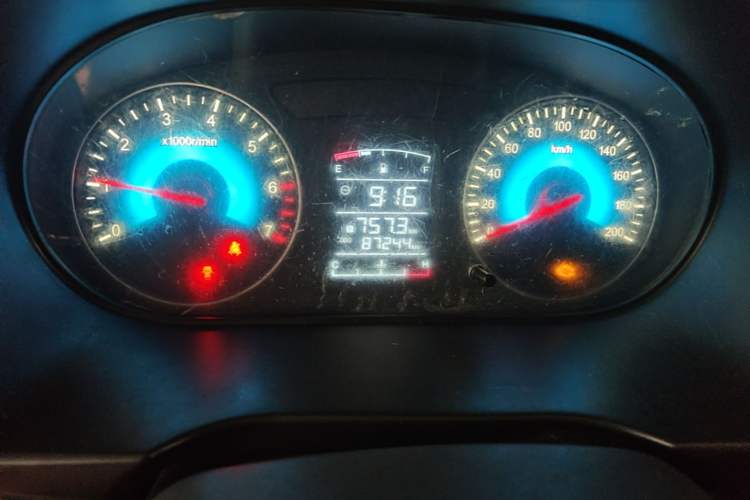 Used Dongfeng Fengon 330 2019 1.5L 330S Manual Comfort Version China VI Standard Odometer Close Up