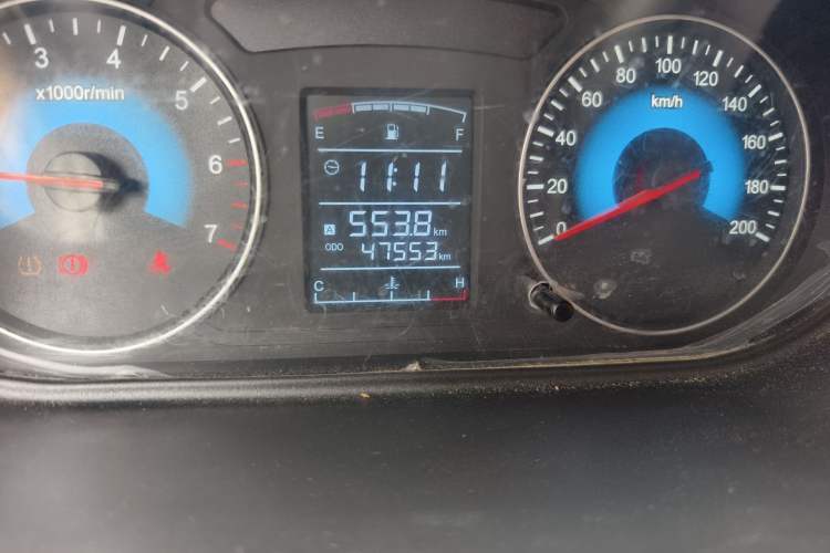 Used Dongfeng Fengon 330 2019 1.5L Manual Utility Grade I China VI Odometer Close Up