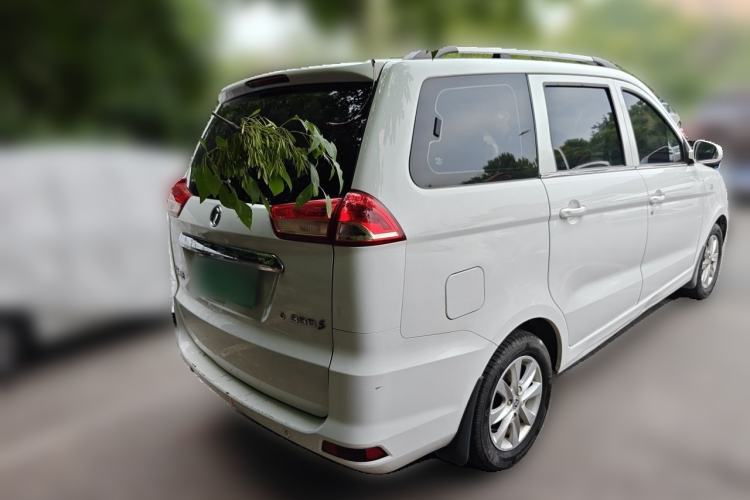 Used Dongfeng Fengon 330 2019 1.5L 330S Manual Comfort Version China VI Standard Rear Right 45 Deg