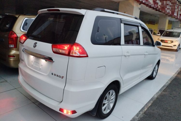 Used Dongfeng Fengon 330 2019 1.5L 330S Manual Comfort Version China VI Standard Rear Right 45 Deg
