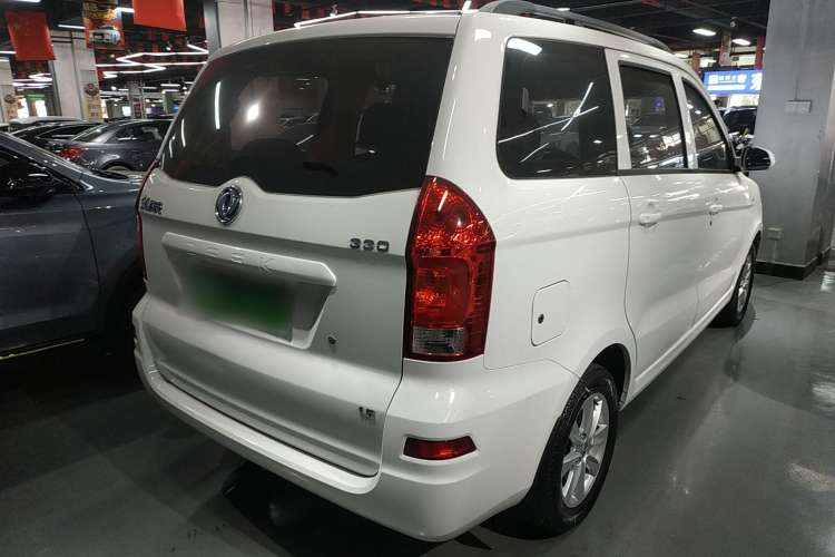 Used Dongfeng Fengon 330 2019 1.5L Manual Practical II China VI Rear Right 45 Deg