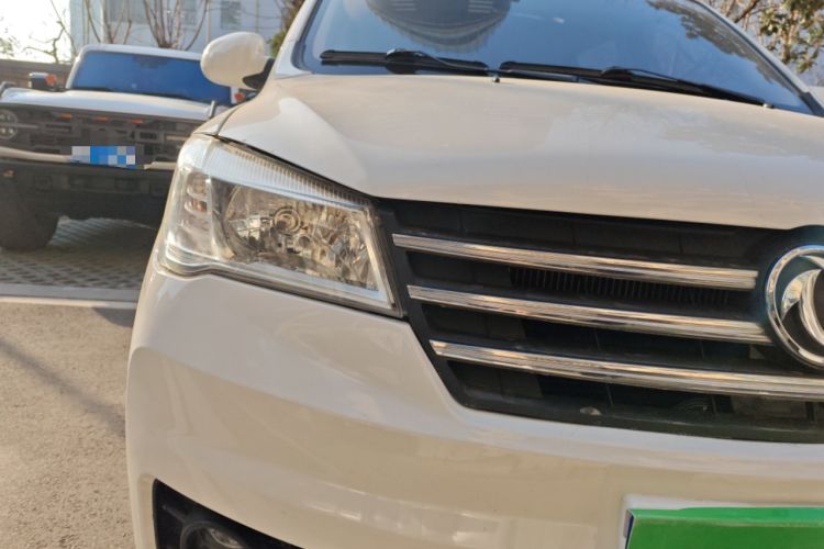 Used Dongfeng Fengon 330 2019 1.5L 330S Manual Comfort Version China VI Standard Right Front Headlight