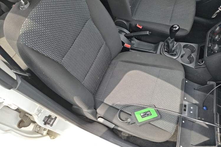 Used Dongfeng Fengon 330 2019 1.5L Manual Practical II China VI Right Front Seat