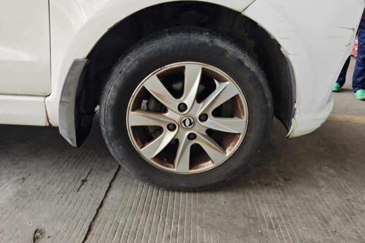 Used Dongfeng Fengon 330 2019 1.5L Manual Practical II China VI Right Front Wheel Hub