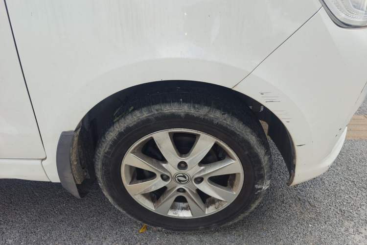 Used Dongfeng Fengon 330 2019 1.5L 330S Manual Comfort Version China VI Standard Right Front Wheel Hub