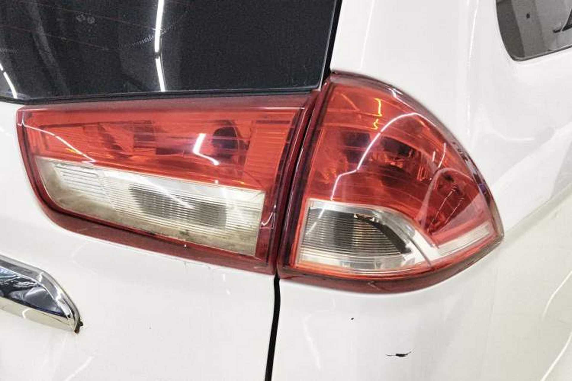 Used Dongfeng Fengon 330 2019 1.5L 330S Manual Comfort Version China VI Standard Right Rear Taillight