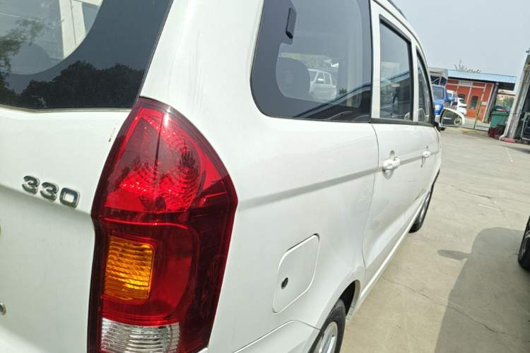 Used Dongfeng Fengon 330 2019 1.5L Manual Practical II China VI Right Rear Taillight