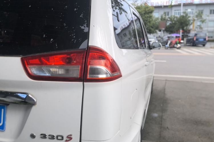 Used Dongfeng Fengon 330 2019 1.5L 330S Manual Comfort Version China VI Standard Right Rear Taillight