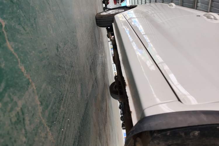 Used Dongfeng Fengon 330 2019 1.5L Manual Utility Grade I China VI Right Side Sill