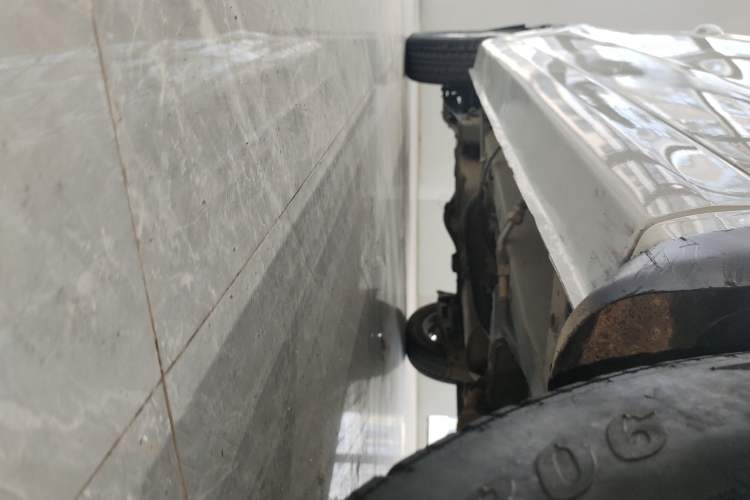 Used Dongfeng Fengon 330 2019 1.5L 330S Manual Comfort Version China VI Standard Right Side Sill
