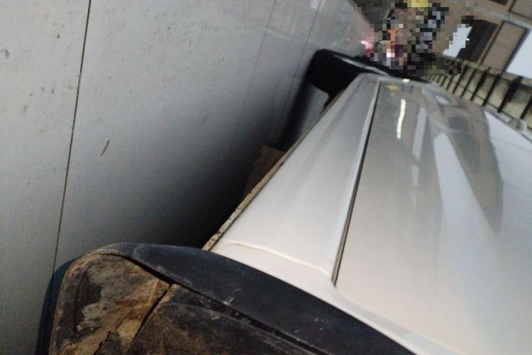 Used Dongfeng Fengon 330 2019 1.5L 330S Manual Comfort Version China VI Standard Right Side Sill