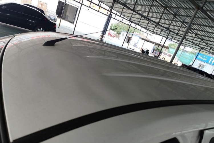 Used Dongfeng Fengon 330 2019 1.5L Manual Utility Grade I China VI Roof