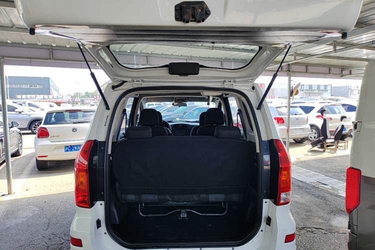 Used Dongfeng Fengon 330 2019 1.5L Manual Practical II China VI Trunk