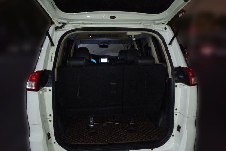 Used Dongfeng Fengon 330 2019 1.5L 330S Manual Comfort Version China VI Standard Trunk