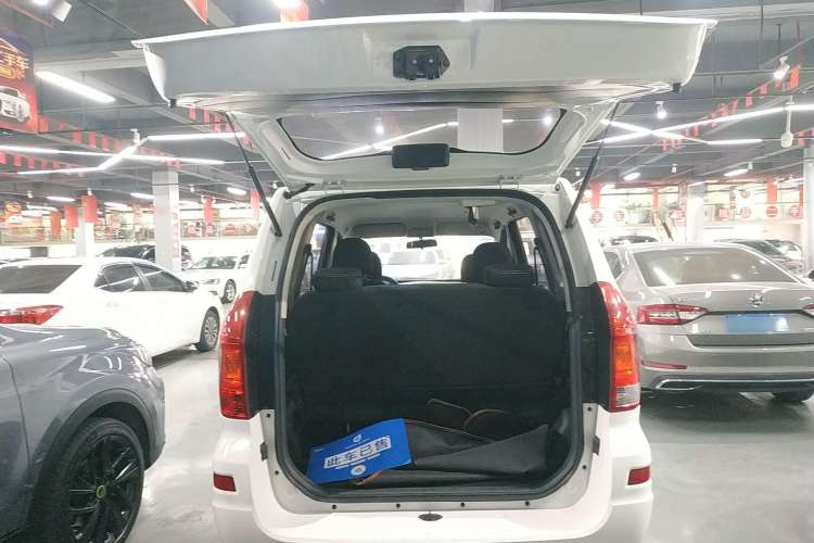 Used Dongfeng Fengon 330 2019 1.5L Manual Practical II China VI Trunk