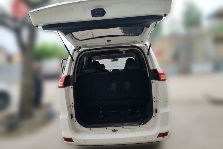 Used Dongfeng Fengon 330 2019 1.5L 330S Manual Comfort Version China VI Standard Trunk