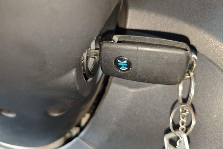 Used Dongfeng Fengon 330 2019 1.5L Manual Practical II China VI Vehicle Key