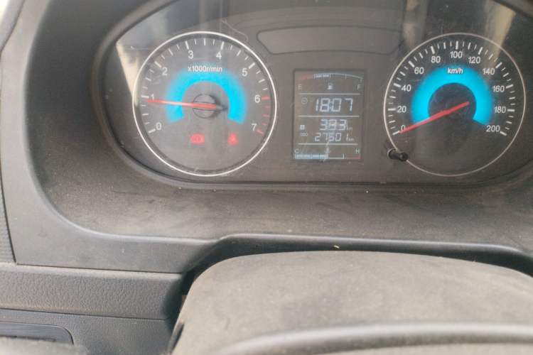 Used Dongfeng Fengon 330  Odometer Close Up