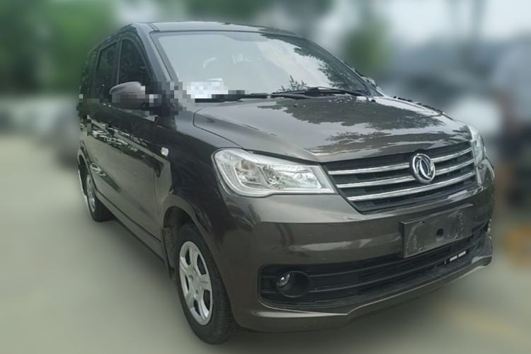 Used Dongfeng Fengon 330 2022 1.5L Manual Luxury Edition China VI Standard Front Right 45 Deg