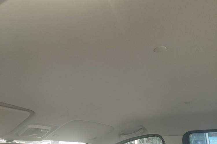 Used Dongfeng Fengon 330 2022 1.5L Manual Luxury Edition China VI Standard Headliner