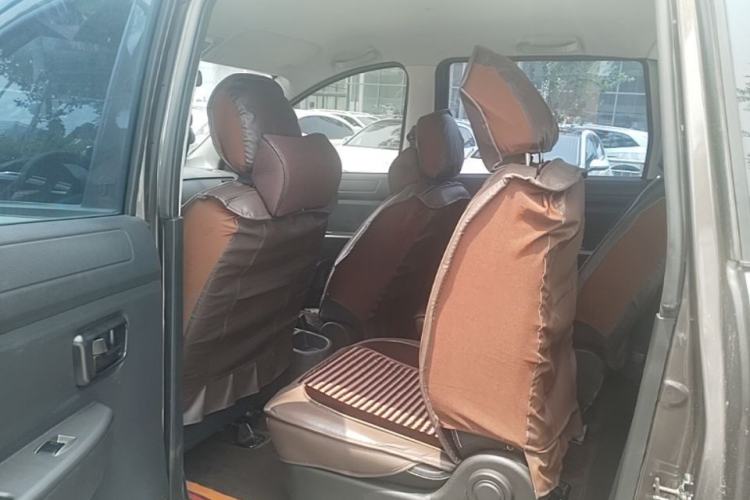 Used Dongfeng Fengon 330 2022 1.5L Manual Luxury Edition China VI Standard Left Rear Seat