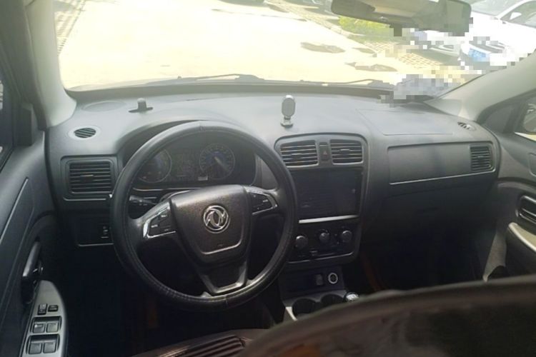 Used Dongfeng Fengon 330 2022 1.5L Manual Luxury Edition China VI Standard Steering Wheel