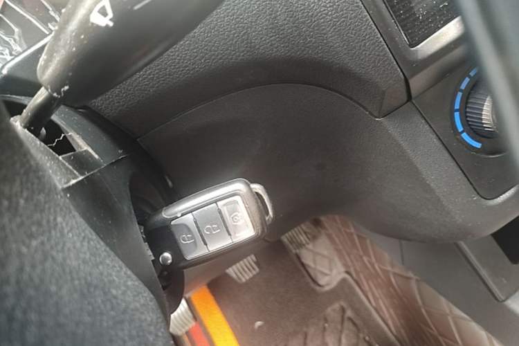 Used Dongfeng Fengon 330 2022 1.5L Manual Luxury Edition China VI Standard Vehicle Key