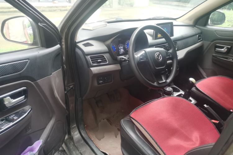 Used Dongfeng Fengon 330 2022 1.5L Manual Luxury Edition China VI Standard Driver Seat