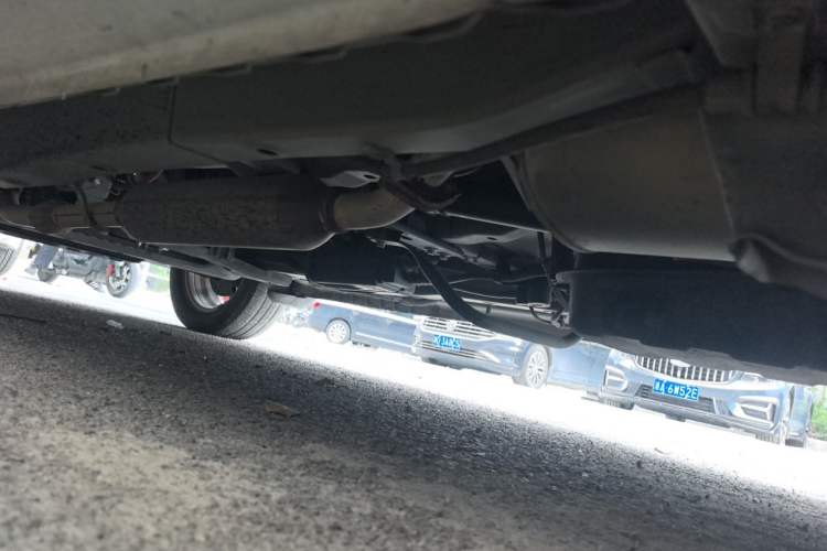 Used Dongfeng Fengon 330 2022 1.5L 330S Manual Supreme Edition China VI Standard Chassis Rear Left