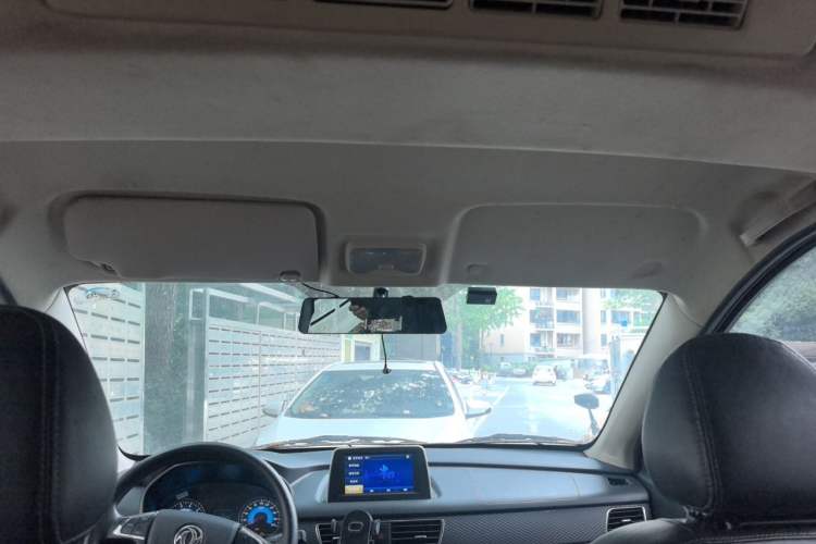 Used Dongfeng Fengon 330 2022 1.5L 330S Manual Supreme Edition China VI Standard Headliner