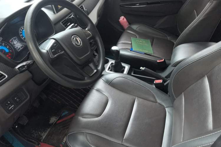 Used Dongfeng Fengon 330 2022 1.5L 330S Manual Supreme Edition China VI Standard Left Front Seat
