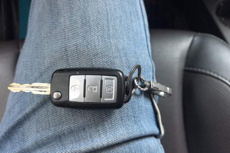 Used Dongfeng Fengon 330 2022 1.5L 330S Manual Supreme Edition China VI Standard Vehicle Key