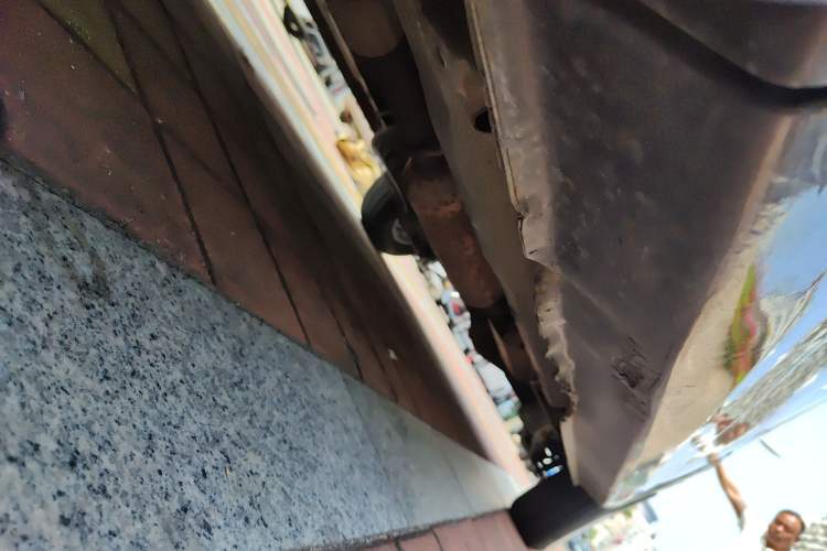 Used Dongfeng Fengon 350 2014 1.5L Manual Base Version Chassis Front Left