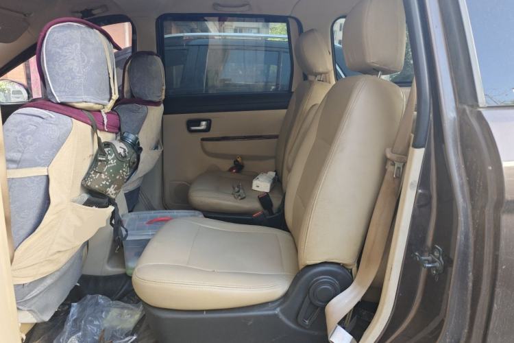 Used Dongfeng Fengon 350 2014 1.5L Manual Base Version Left Rear Seat