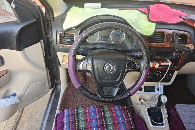 Used Dongfeng Fengon 350 2014 1.5L Manual Base Version Steering Wheel
