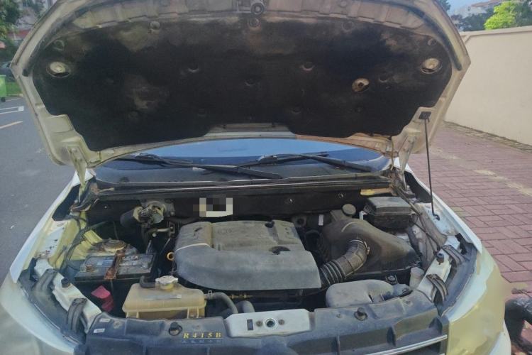 Used Dongfeng Fengon 350 2014 1.5L Manual Base Version Engine Bay
