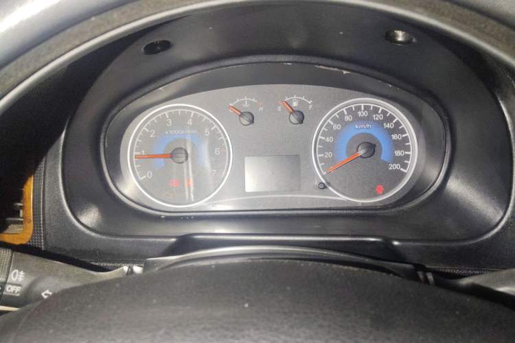 Used Dongfeng Fengon 350 2014 1.5L Manual Base Version Instrument Cluster