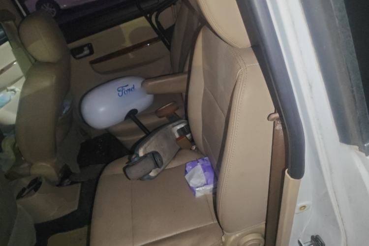 Used Dongfeng Fengon 350 2014 1.5L Manual Base Version Left Rear Seat