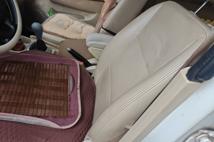 Used Dongfeng Fengon 350 2014 1.5L Manual Base Version Left Rear Seat