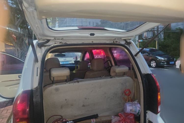 Used Dongfeng Fengon 350 2014 1.5L Manual Base Version Trunk